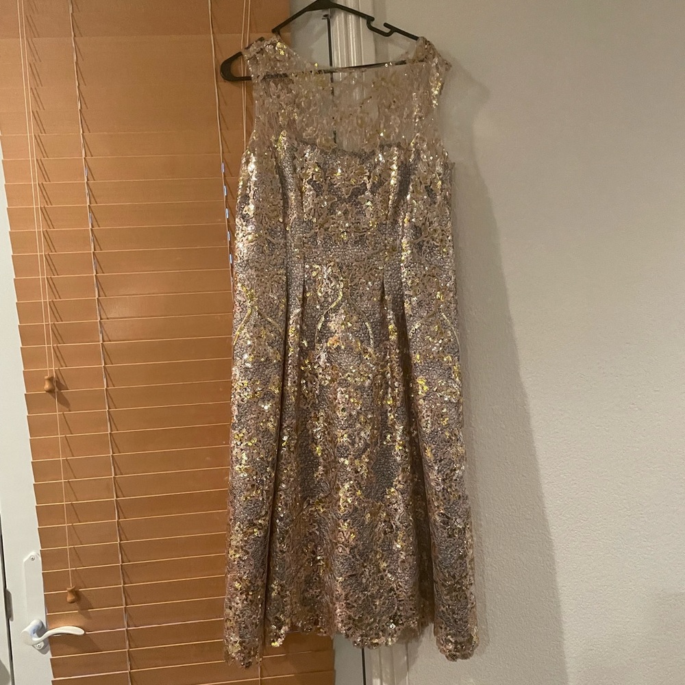 Kay Unger sequined dress